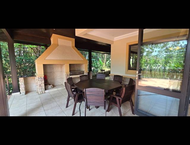 5 BEDROOM HOUSE FOR SALE IN ZIMBALI ESTATE